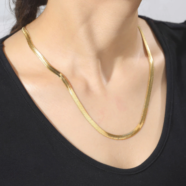 Golden Snake Chain – Minimalist Necklace for Women - Image 2