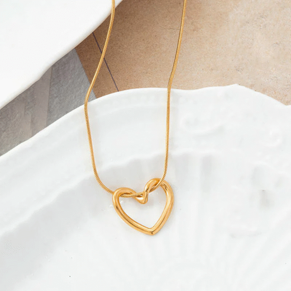 Golden Hollow Heart Pendant Necklace – Minimalist Jewelry - Image 4