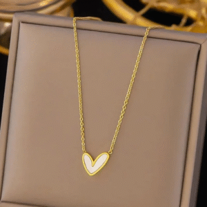 Golden Shell Heart Pendant Necklace – Dainty Chain