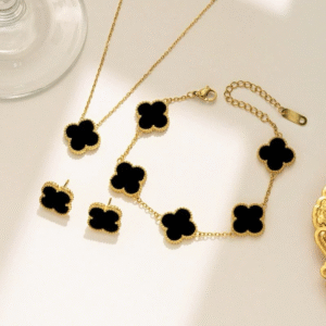 Black Clover Luxe Jewelry Set – Earrings, Pendant & Bracelet