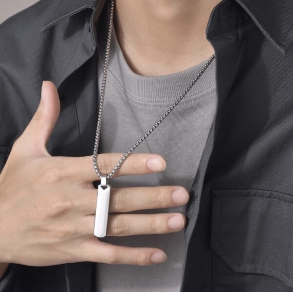 Men’s Silver-Plated Vertical Bar Pendant - Image 2